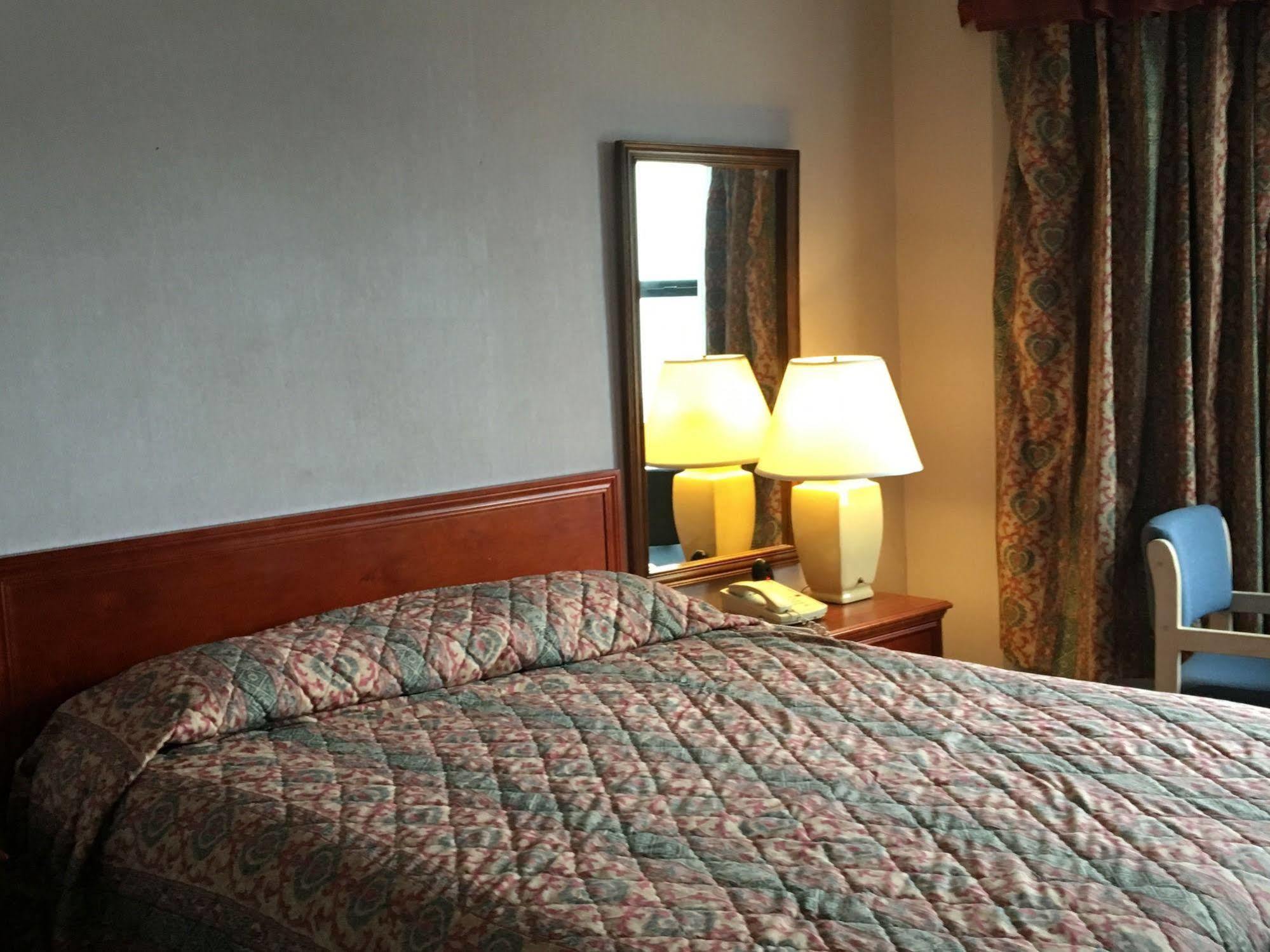 Alpha Inn And Suites Сан Франциско Екстериор снимка